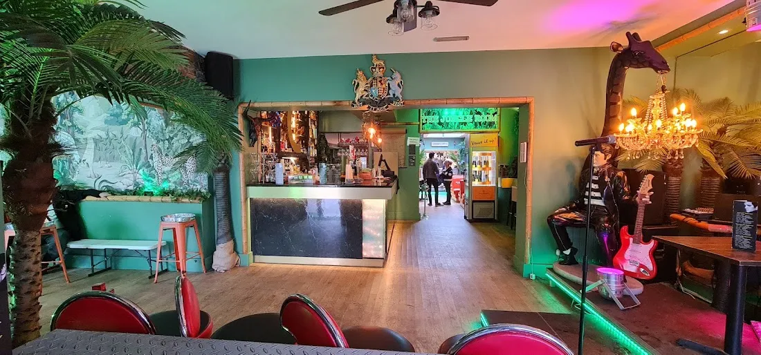 Cheetahs Bar & Grill